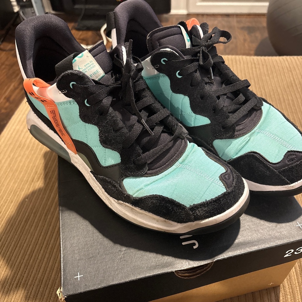 Men’s Jordan MA2